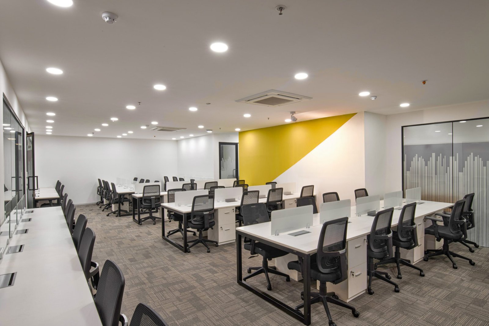 Office Space for Rent in IT Park Chandigarh work floor